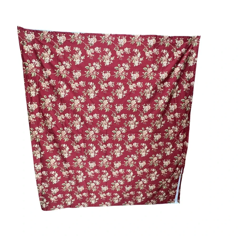 Waverly Heirloom Trellis Red Floral Cotton Fabric Tablecloth 92x53 Cottagecore